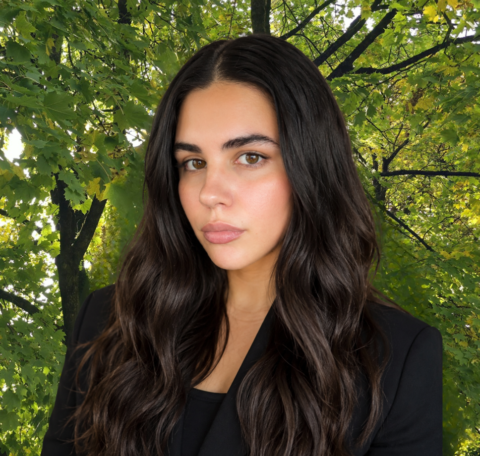 Registered dental hygienist Audrey's headshot
